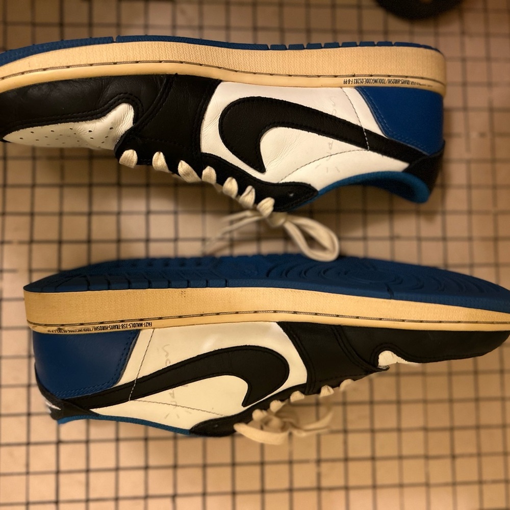 Jordan 1 Low Fragment Design - image 3